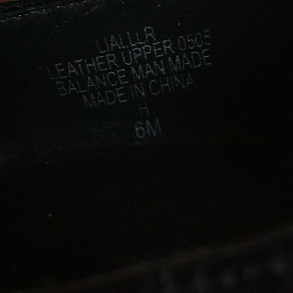 Shoes - Picture 5 of 6